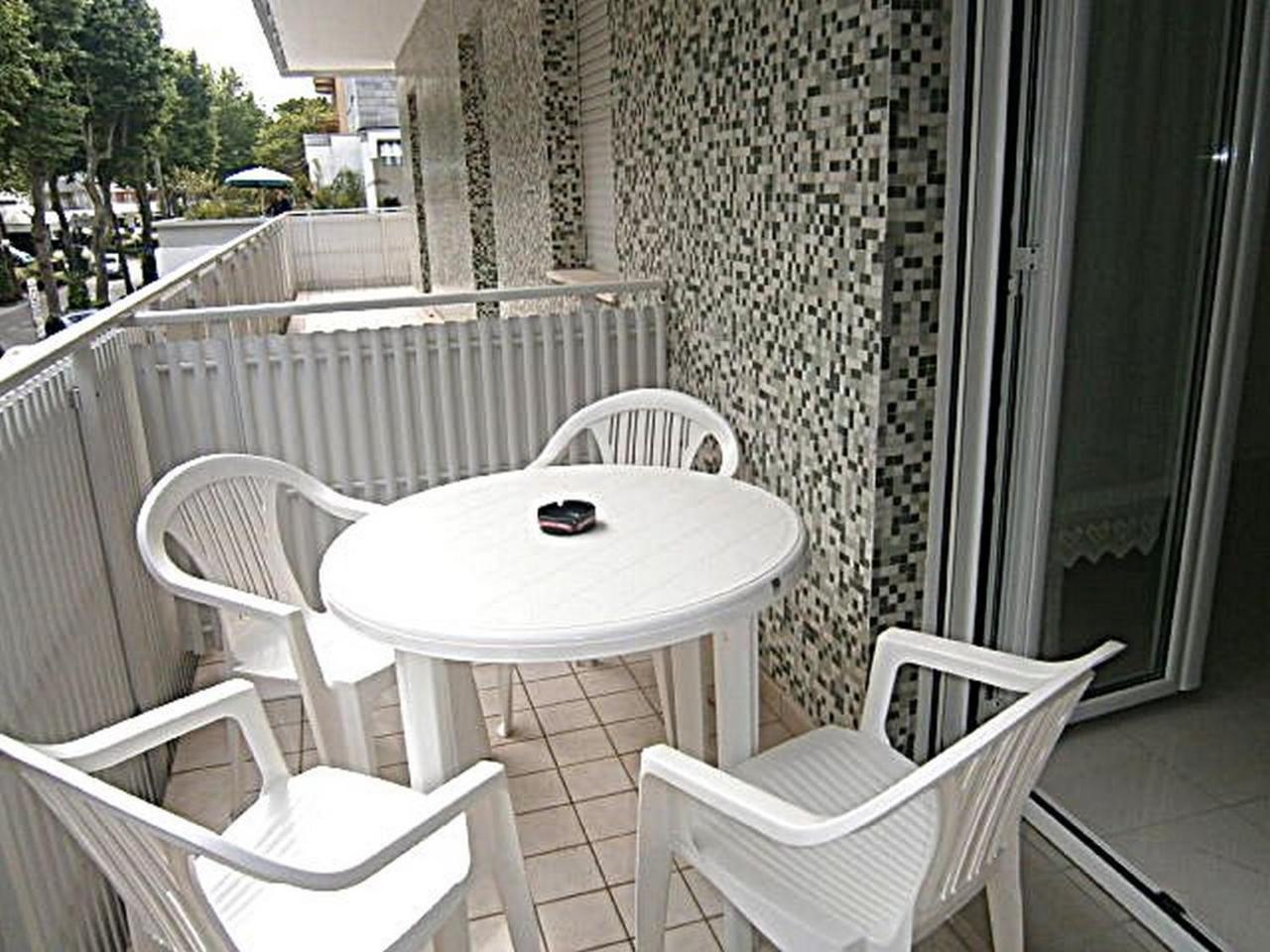 Jolly Apartment บิบิโอเน ภายนอก รูปภาพ