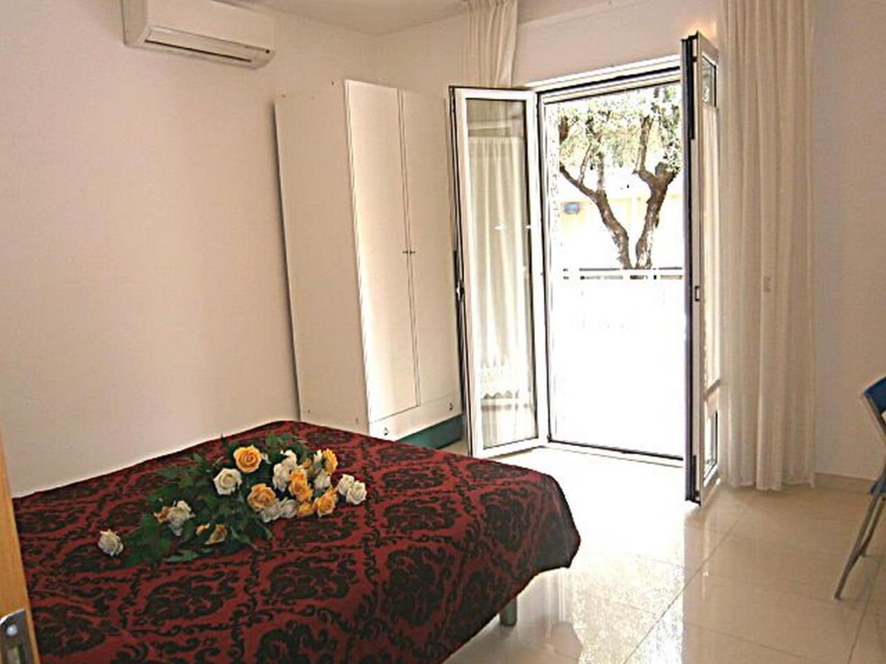 Jolly Apartment บิบิโอเน ภายนอก รูปภาพ